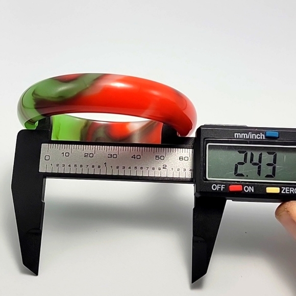 VTG Inspired Abstract Jade Bangle Chicken Blood Red & Golden Silk Glass Bracelet - Picture 6 of 11